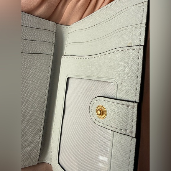 Kate Spade Morgan Matchbox Embossed Small Slim Bifold Wallet - Picture 12 of 15